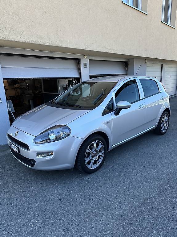 Jolie Fiat Punto Twinair de 2017 et 67000km