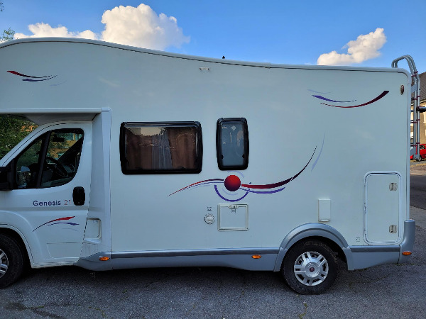 Location Camping Car Challenger Genesis 21.