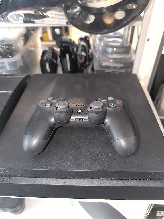 PlayStation 4 garantie 1 ans