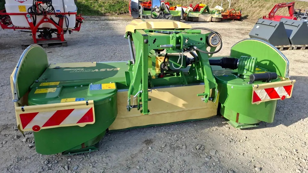 Faucheuse à disques frontale Krone
