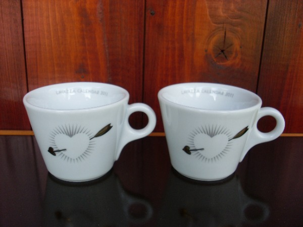 2 Tasses Lavazza Calendar 2011