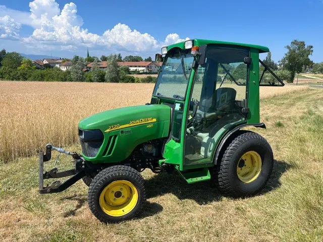 Tracteur John Deere 2720