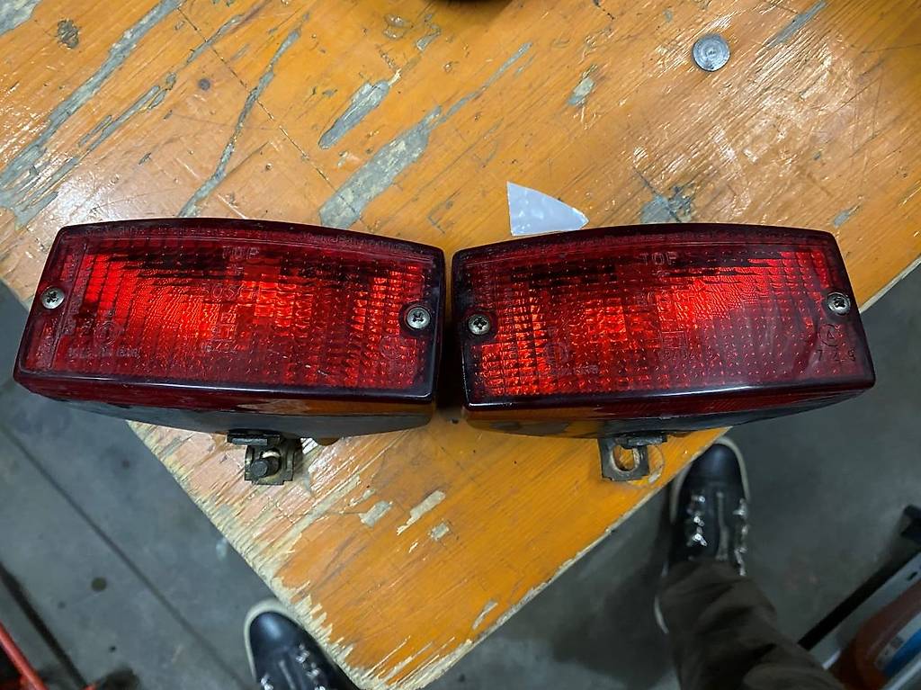 Ferrari 308-412-288-F40Phares antibrouillard arrière 6067000