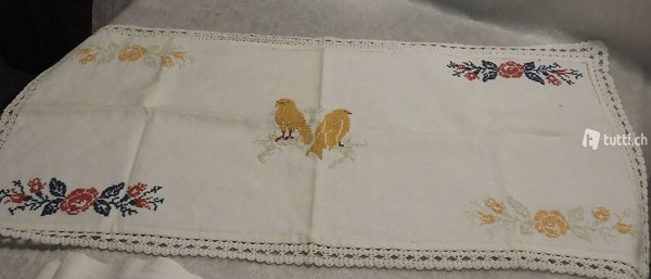 GESTICKTE TISCH LÄUFER 82 X 38 CM ANTIK