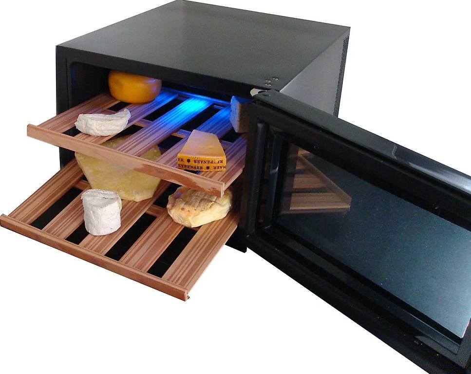 Cave à fromages (25 litres + deux planches à fromages)