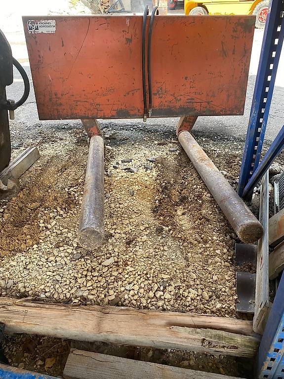 Pince à balle ronde pour tracteur