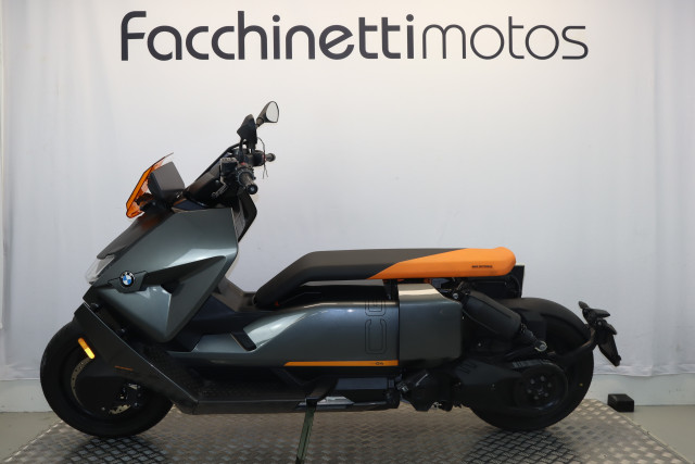 BMW CE 04