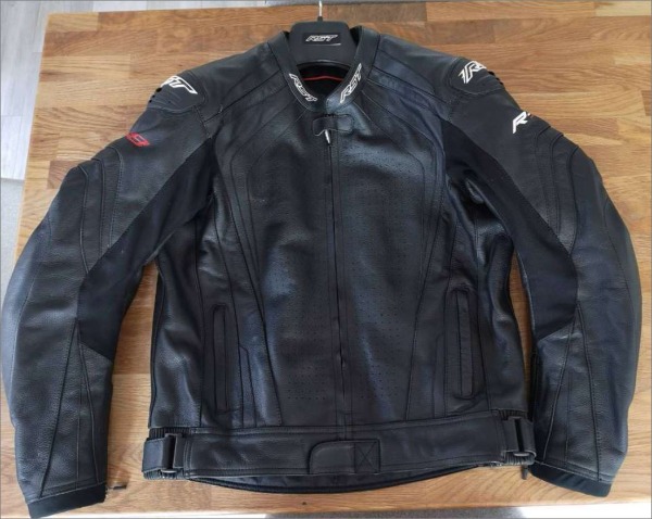 Veste moto en cuir RST R-18 noire