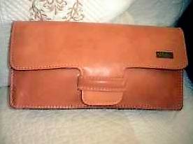 Pochette en cuir beige clair