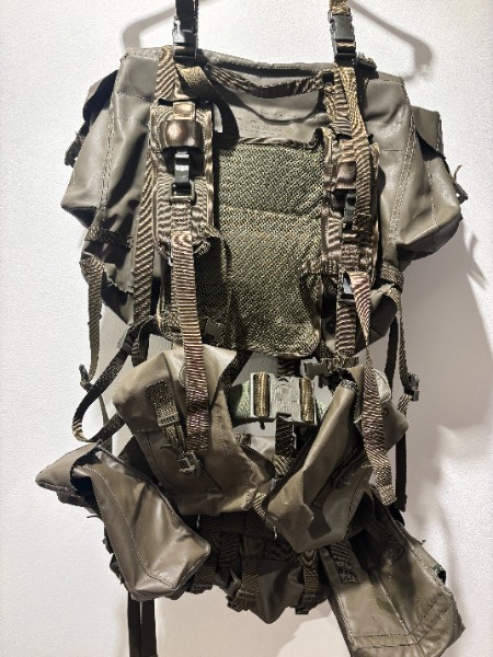gte grundtrageeinheit kampfweste schweizer armee 90
