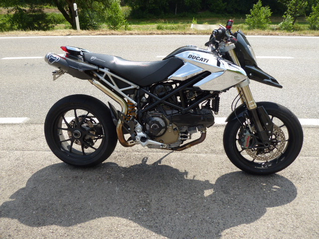 DUCATI 1100 Hypermotard S