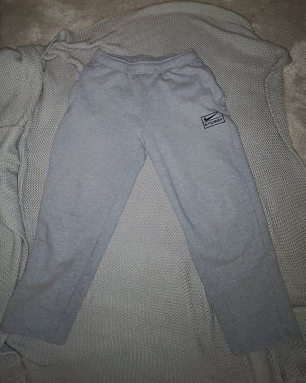 jogging nike x stussy