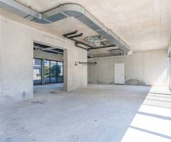 Belle surface en arcade de 100 m2 avec fort passage