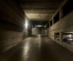 Place de parc intérieure à louer à Lausanne - Image 2