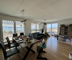 Bel appartement de 3,5 pièces en attique, vue lac à Pully