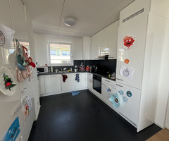Bel appartement de 3,5 pièces en attique, vue lac à Pully