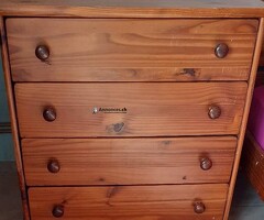 VENDS CHAMBRE EN PIN