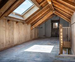 Dernier étage - Spacieux 3.5 pces 99 m2 + combles dans un immeuble ancien rénové