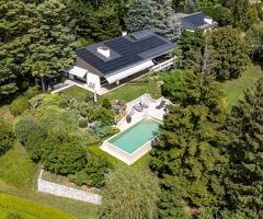 Superbe propriété de 7.5 Pièces avec piscine - potentiel de développement - Image 4