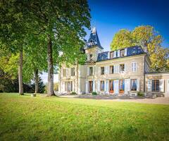 Manoir de charme du 19e siècle - élégance et vue imprenable