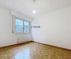 2 pièces situé dans une résidence avec piscine extérieure - Image 4