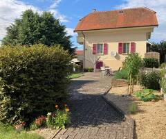 Maison individuelle de 4.5 pièces avec terrasse et jardin - Image 2