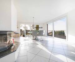 Villa d'exception avec piscine, jacuzzi et vue imprenable sur le lac - Image 3