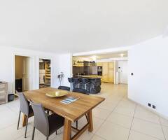 A 1 min. du bord du lac - grand 3 pièces - 128 m2 avec vue lac - Image 2