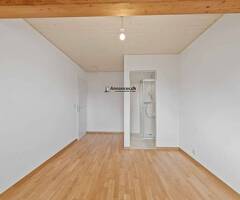 Villa mitoyenne de 6 pièces rénovée avec jardin – Yens - Image 6