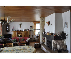 Maison avec locaux com. et appart. au centre de Saignelégier - Image 4