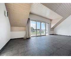 Attique de 5.5 pièces avec vue sur le lac Léman - Image 2