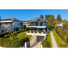 Un bien d’exception alliant confort, modernité, espaces généreux et vue lac - Image 3