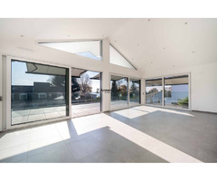 Un bien d’exception alliant confort, modernité, espaces généreux et vue lac - Image 5