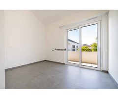 Un bien d’exception alliant confort, modernité, espaces généreux et vue lac - Image 8
