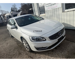 VOLVO V60 T5 Kinetic Geartronic - Image 2