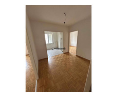 Charmant 2.5 pièces avec balcon à Crissier - situation idéale - Image 3